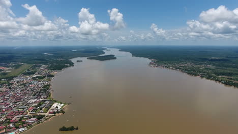 Vista-Aérea-De-Saint-Laurent-Du-Maroni-Guiana-Y-Surinam.-Ciudad-Colonial-Francesa